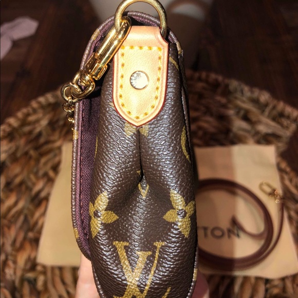 Authentic LV Favorite PM Comes with box &dust bag - Picture 4 of 11